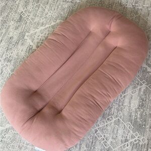 Snuggle me organic PINK